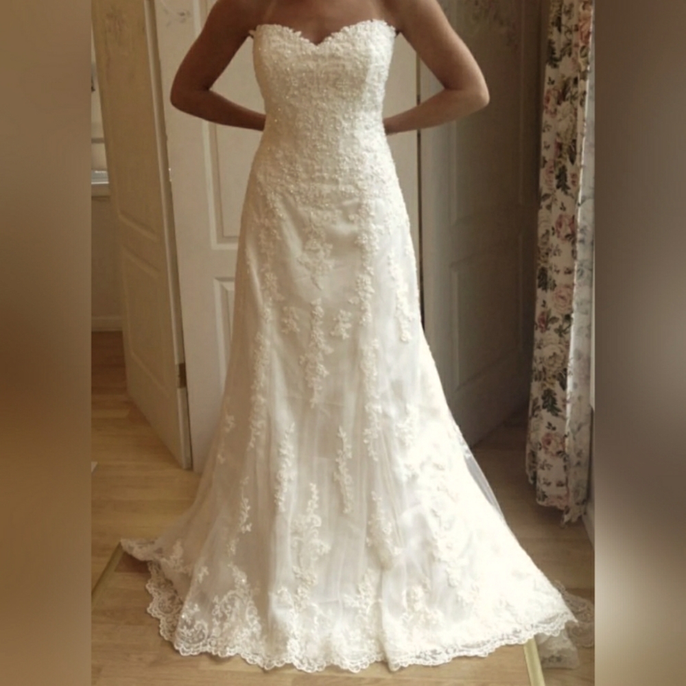 Maggie Sottero Emma Wedding Dress - Ivory Size 10
